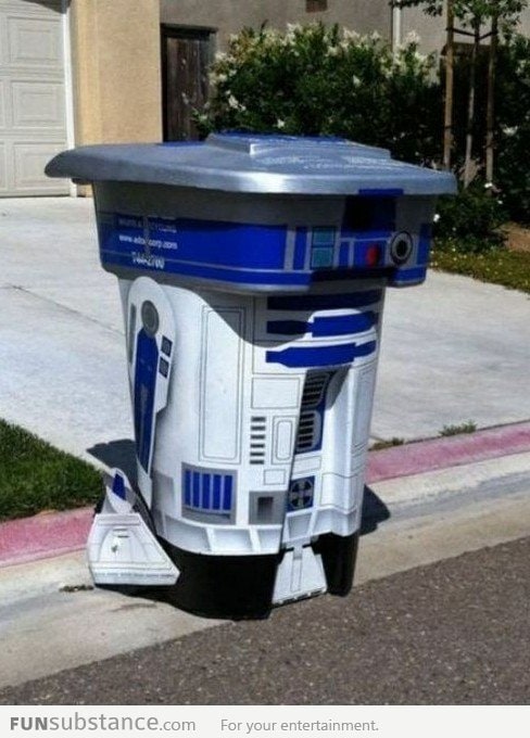 R2 D2 Garbage Bin