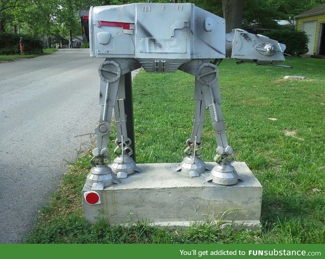 Check out the AMAZING mailbox at-at this house