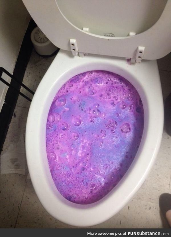 What happens when you drop a bath bomb in the toilet