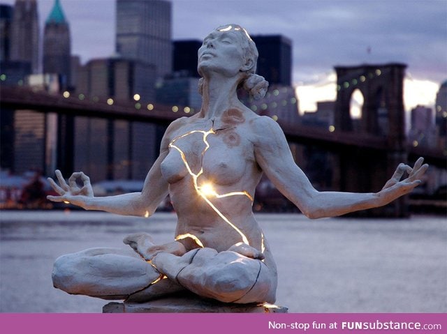 Cracked light sculpture, new york