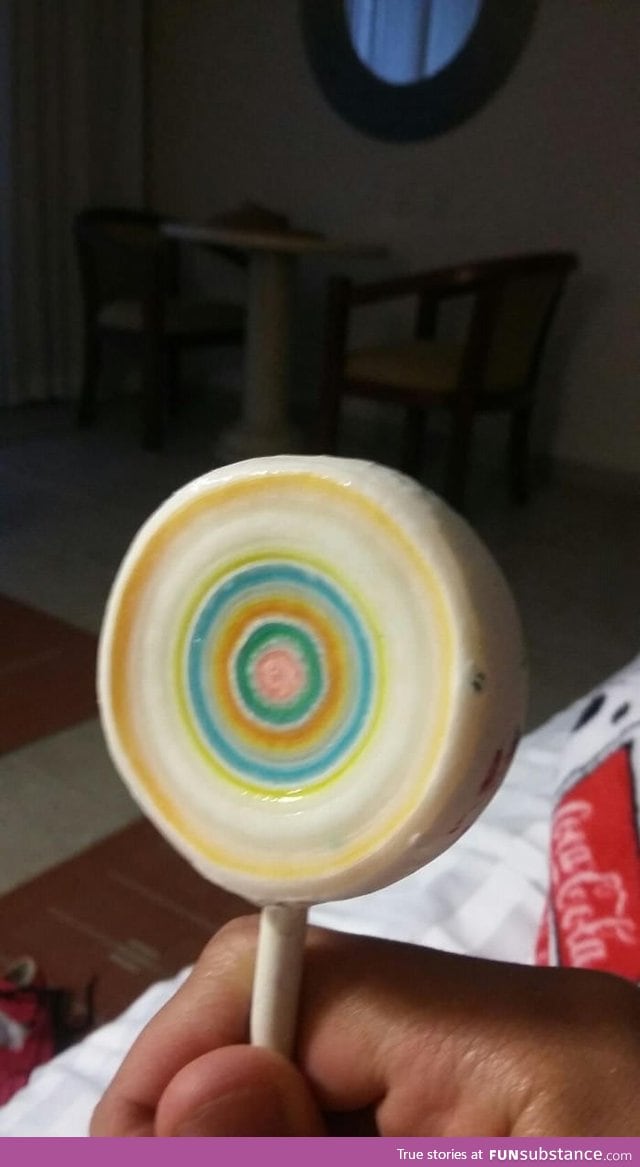 It took 7,980 licks to get to the center of this jawbreaker