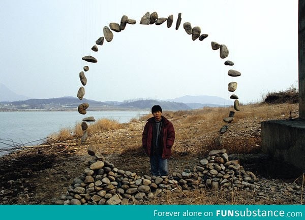 Suspended Stones Art (Jaehyo Lee)