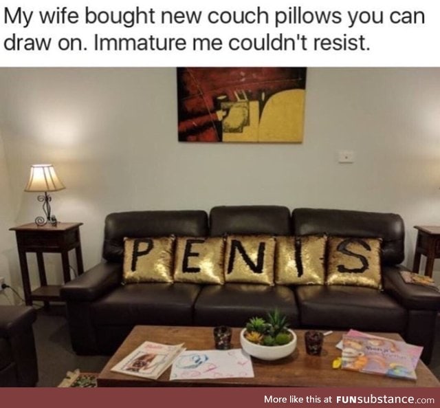 Drawable couch pillows