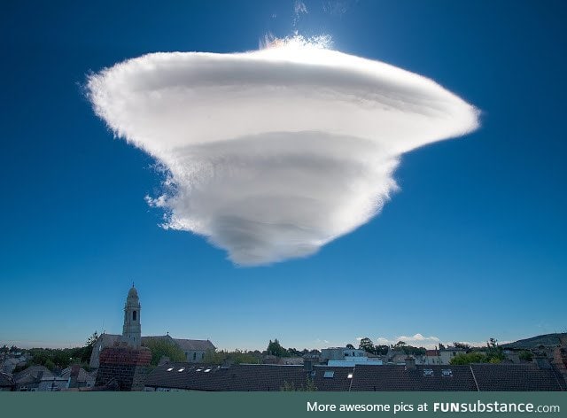Lenticular Cloud over Dublin