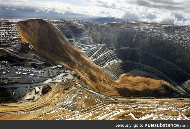 Massive landslide at a silver mine