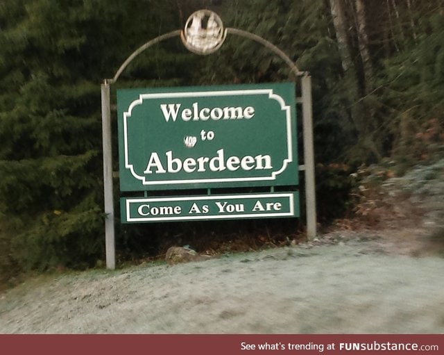 Welcome sign in Kurt Cobains hometown