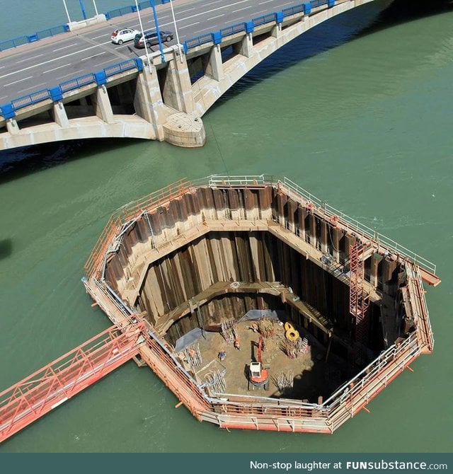 How bridge foundations over a river are built