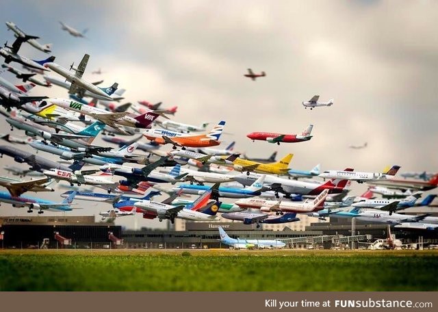 5 hours of planes taking off