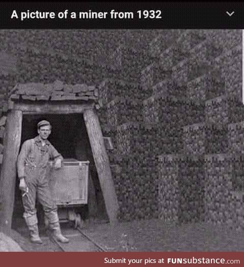 A hardworking German at a coal mine (1932)