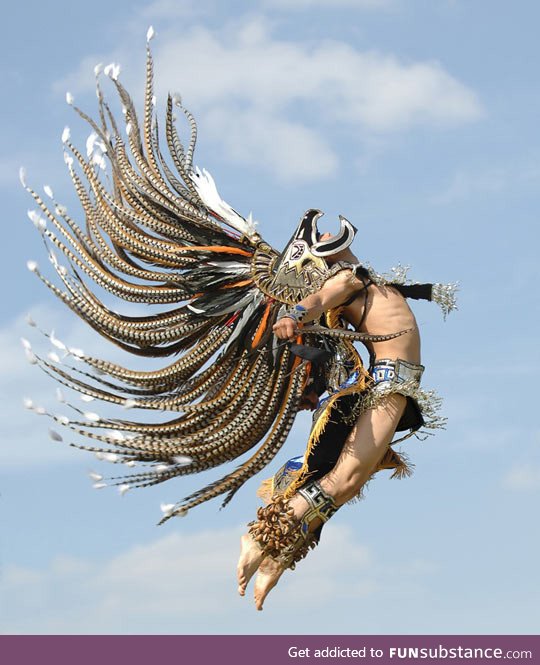 Aztec dancer in all its glory