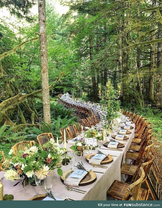 Enchanting table wedding
