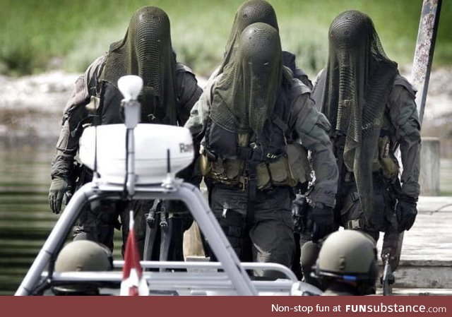Danish special forces (frogmen) looks scary af