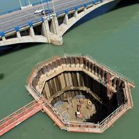 Minecraft players getting rid of water in an ocean monument
