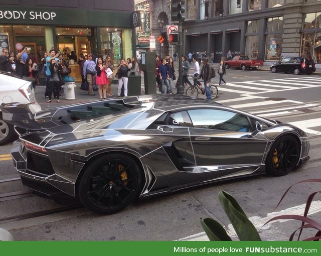 This Lamborghini Aventador looks like a black Tron