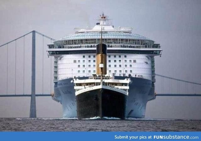 Titanic next to a modern Ocean liner..