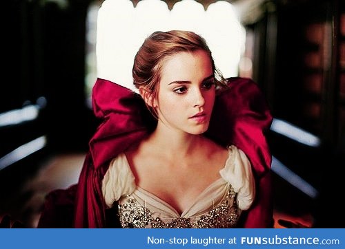 EMMA WATSON IS GOING TO STAR IN THE REMAKE OF BEAUTY AND THE BEAST!!