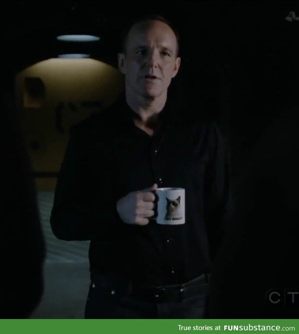 Can we all just appreciate Coulson's Grumpy Cat "I hate Mondays" cup?