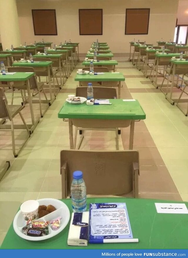 A typical exam room in Saudi