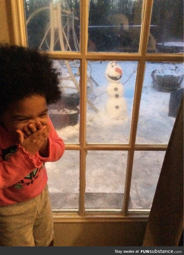 A man built Olaf in his yard for his daughter! Her reaction is priceless!