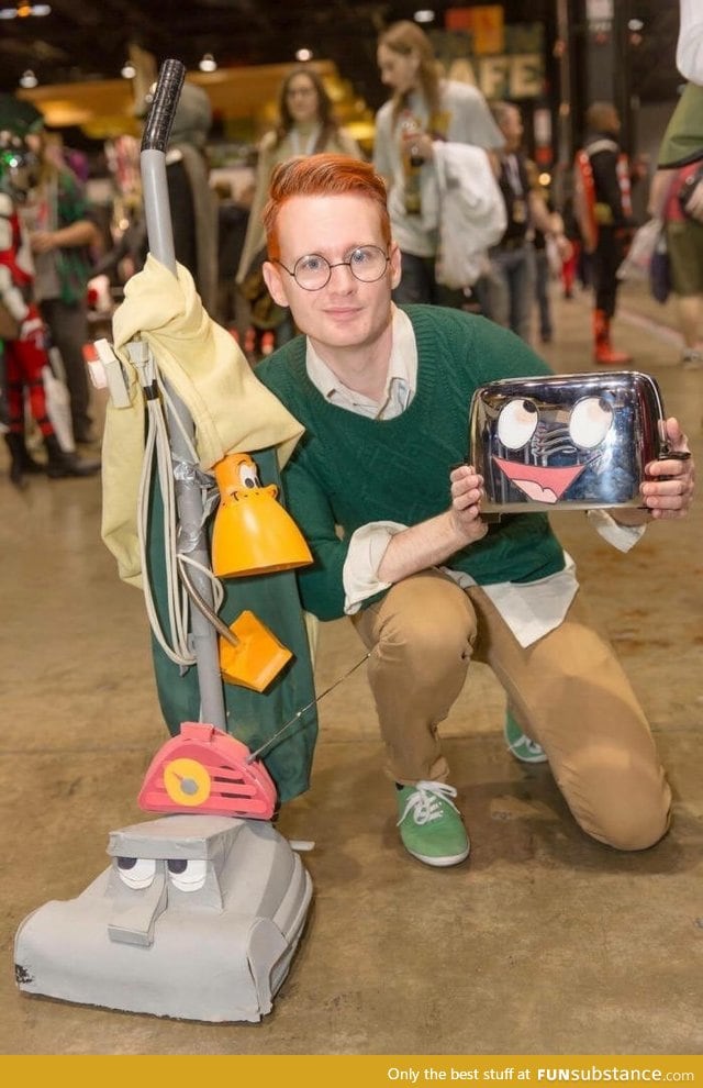 This cosplay... Right in the childhood feels