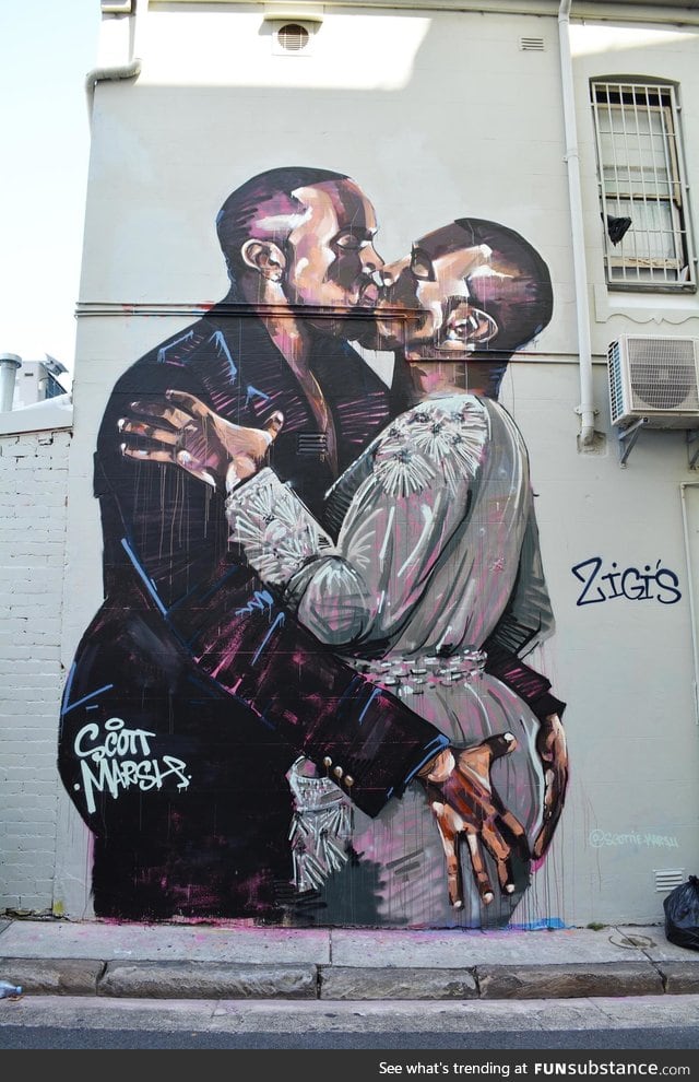 20 ft tall graffiti mural of Kanye west kissing himself