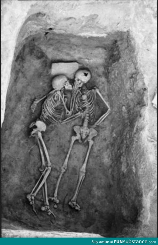 The 6000 year old kiss found in Hasanlu, Iran