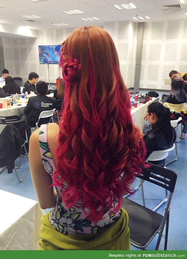 Pretty and colorful hairdo