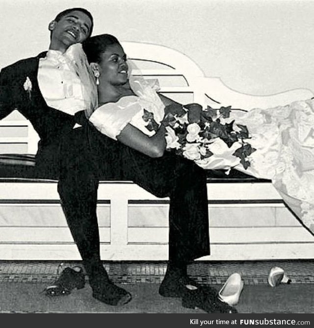 The Obamas' on their wedding day, 1992