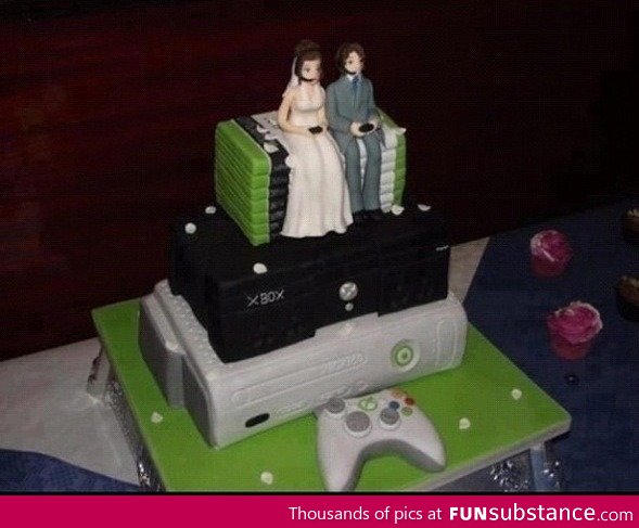 Dream cake for gamer couples