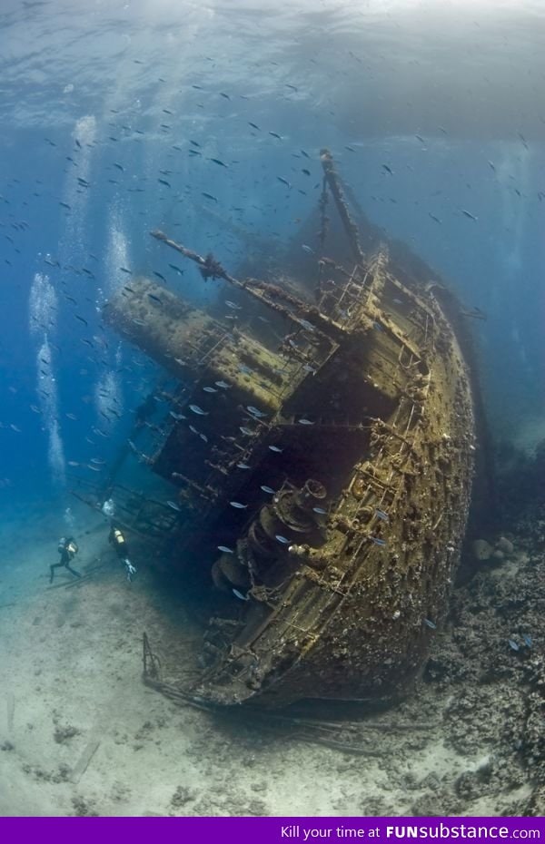 This is what a shipwreck looks like