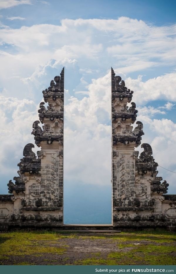 A gate at a Balinese temple
