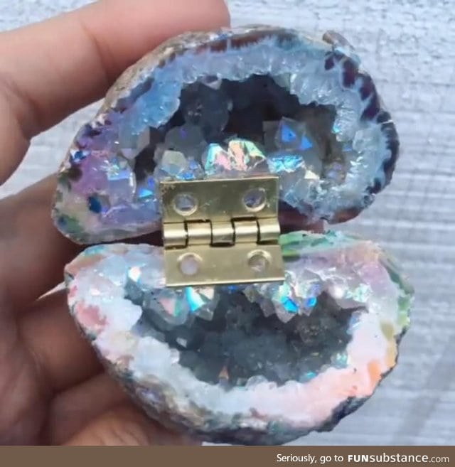Geode ring box. I'll marry whoever gets me this, holy shit it's beautiful
