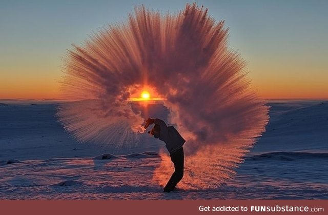 A thermos of hot tea hurled into the air at -40 degrees Celsius near the Arctic Circle