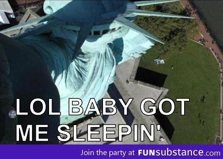 Statue of Liberty selfie