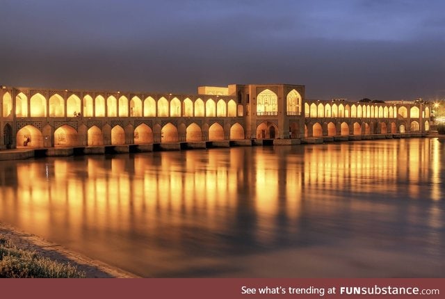 Si_o_se pol(the bridge of 33 spans),in Isfahan_Iran,built in 1602 over the Zayande River