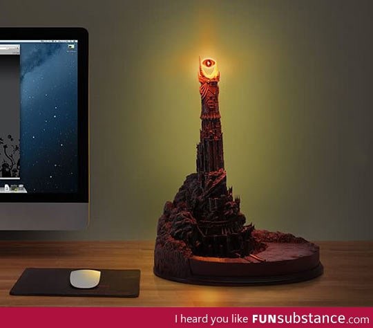 Amazing eye of Sauron desk lamp