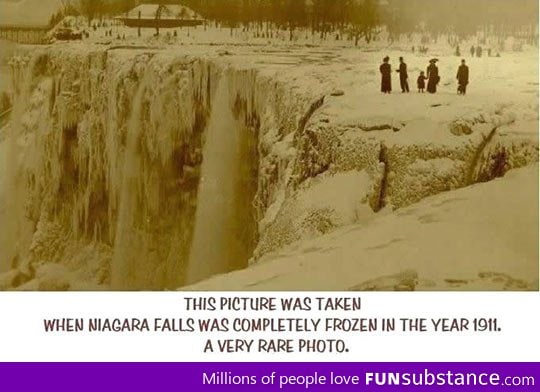 A very rare photo of the Niagara Falls frozen