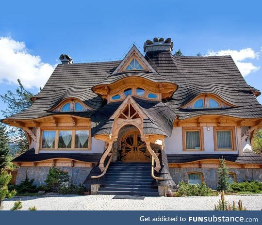 Look at the roof and front door of this house