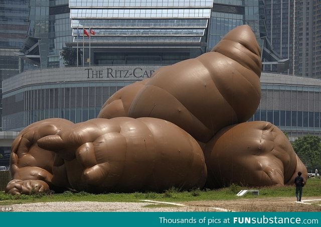 Giant inflatable poo travelling the world