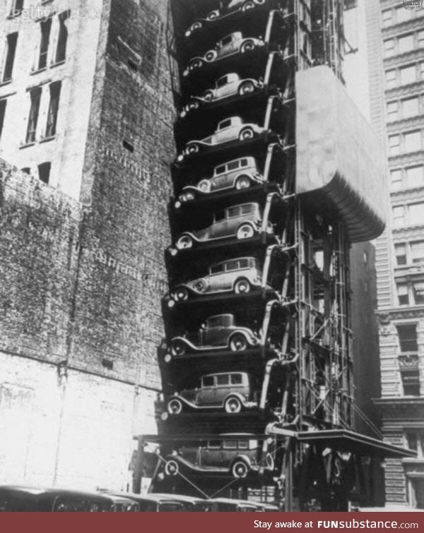 Car parking in Chicago, Illinois, USA, 1936