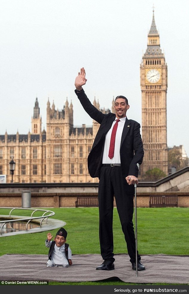 The tallest man next to the shortest man
