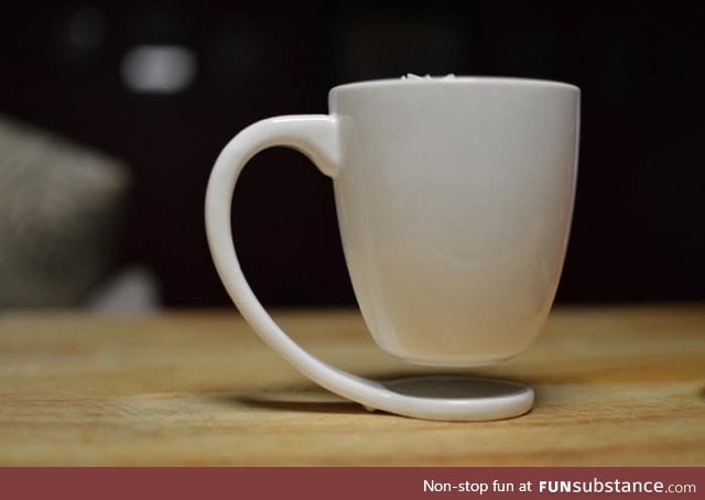 Floating mug that eliminates the need for coasters