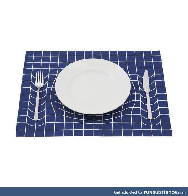 Gravitational displacement placemat