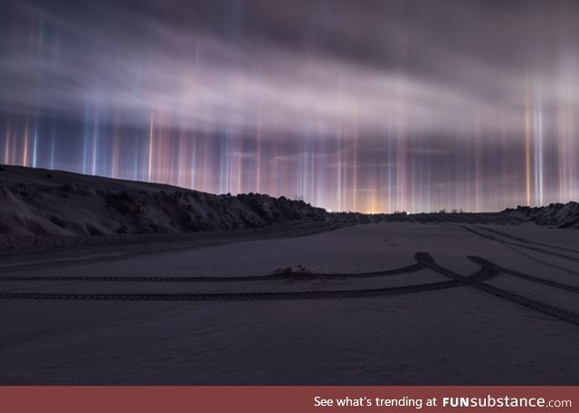 Rare phenomenon : Solar Pillars in Sept-Îles Quebec, Canada