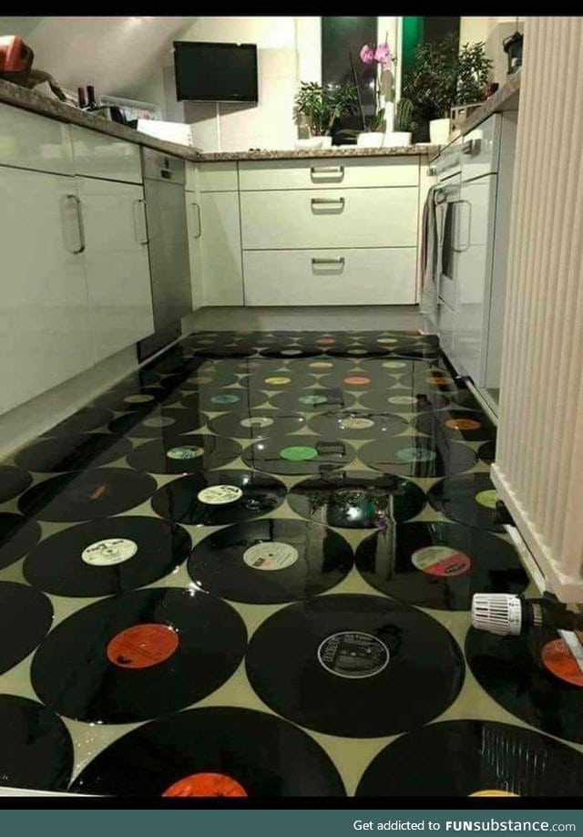 Vinyl flooring