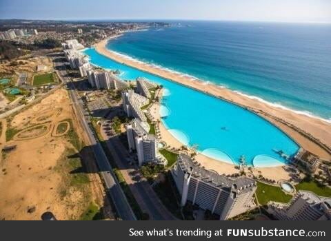 This swimming pool in Chile is 1km long