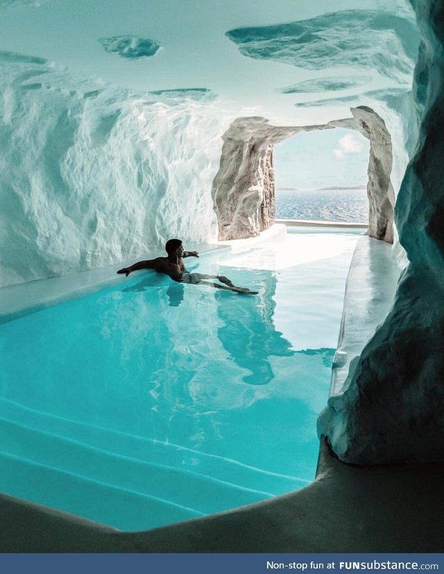 The “Cave Suite” in a Mykonos hotel