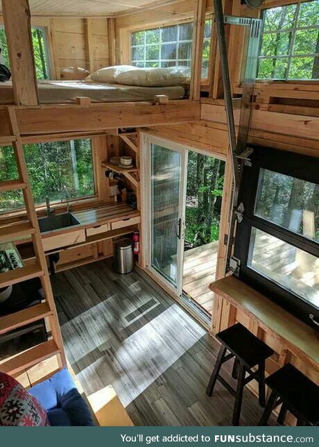 This cozy ontario in cabin. Canda woods