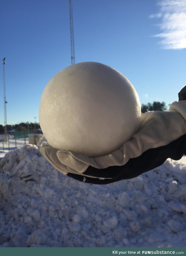 Perfectly spherical snow ball