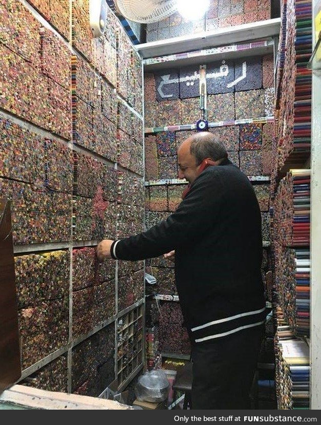 pencil store (iran)